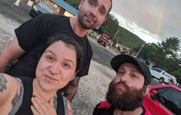 o-femeie-din-sua-s-a-casatorit-cu-doi-barbati-6