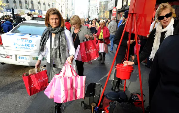Black Friday Crowds Thin In Subdued Start To Us Holiday Shopping – NYC