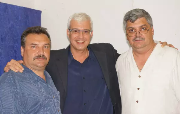 1091227_405342036233770_1164817665_o