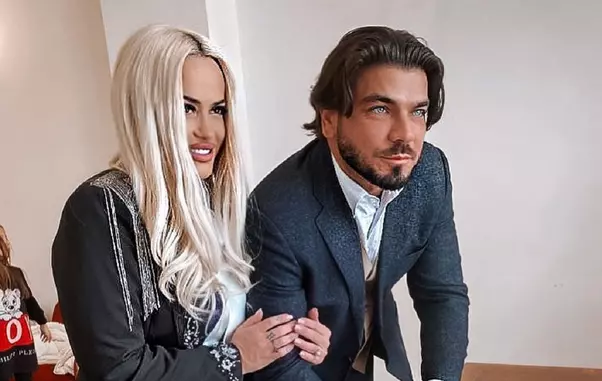 54bdb56f-9bfb-45ec-8c36-de0b569d6133-1