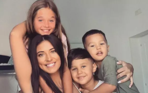 antonia velea si copii