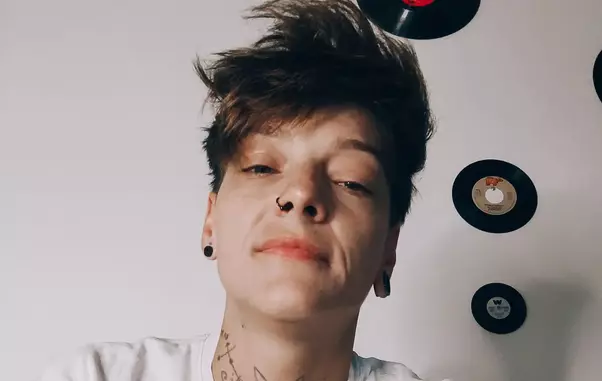 cine-este-roxana-crudu-oxi-3-1