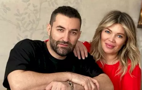 gina-pistol-smiley-c-1260×709-3