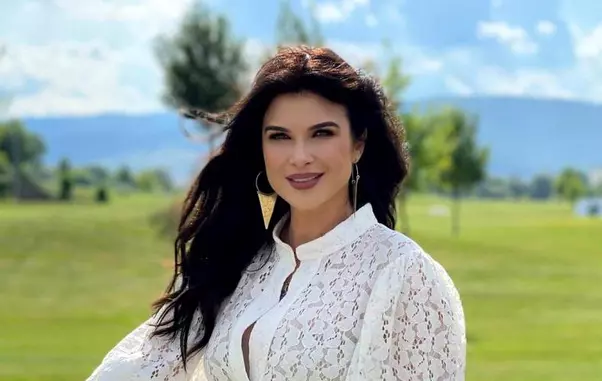 monica-barladeanu.jpg.825x544_q85_crop