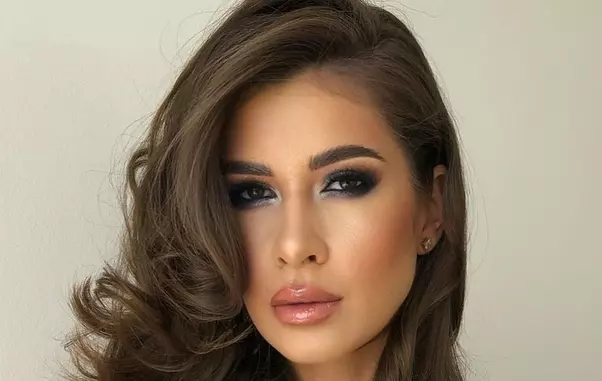 cristina-dorobantu-a-ajuns-pe-mana-medicului-cu-ce-probleme-se-confrunta-prezentatoarea-stirilor-kanal-d-2-1