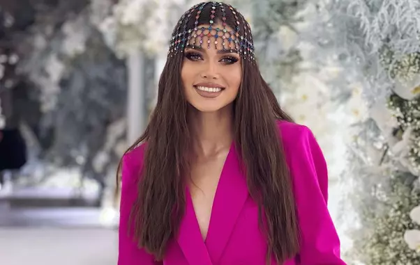 theo-rose-varsta-1-crop-1659962101