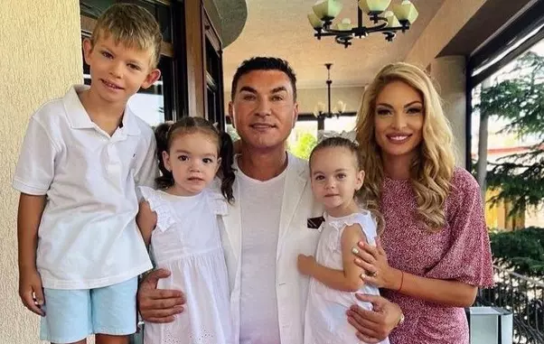 cristi-borcea-isi-doreste-al-zecelea-copil-valentina-pelinel-zlui-ii-plac-copiii-si-ar-mai-dori_size24-1