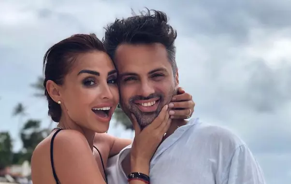 roxanablagu_67881200_581942042603638_8456999094833260995_n-1-1