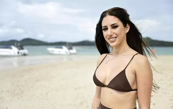 bianca-insula-iubirii-1