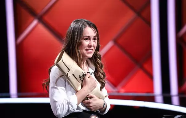 cine-este-nina-hariton-cutitul-de-aur-al-lui-sorin-bontea-concurenta-are-sanse-mari-sa-ajunga-in-finala-2