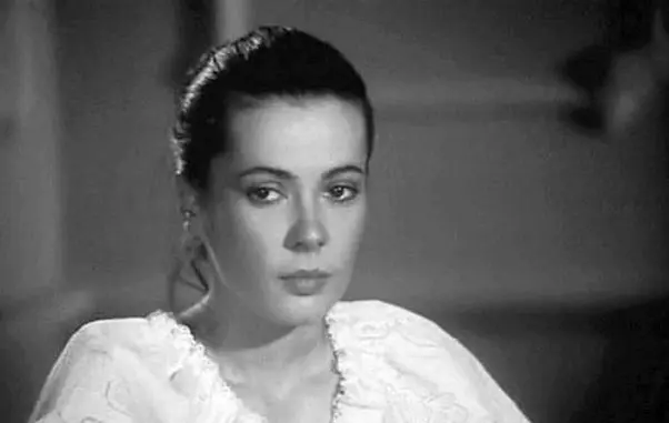 teodora-mares-6