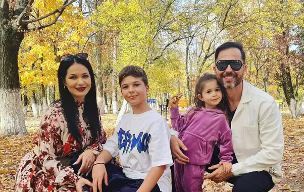 deea-maxer-nu-mai-poate-face-copii