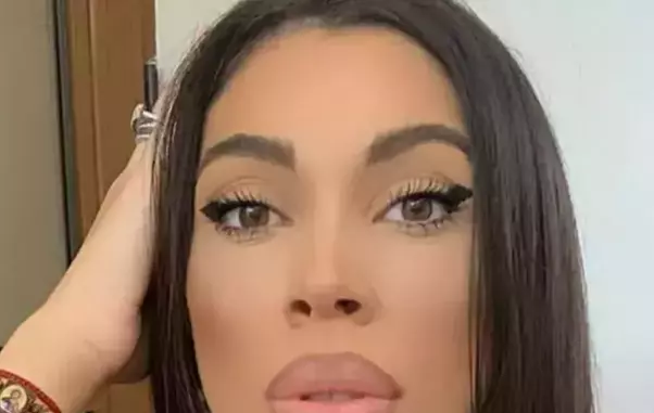 2022-11-24-14_42_39-raluca-pascu1.jpg-600600