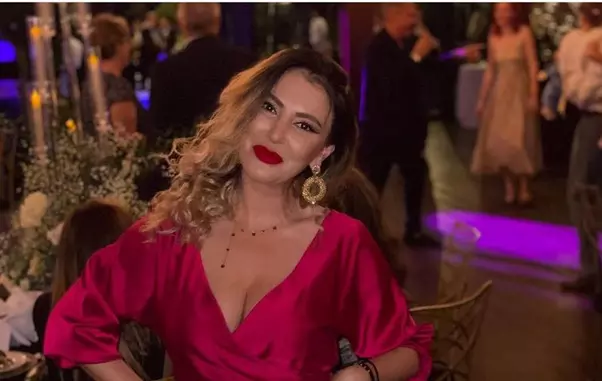 lavinia-mantea-blonda