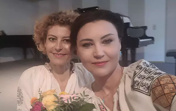 daniela si ioana maria