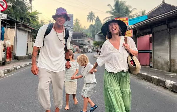 13-adela-popescu-facebook-3