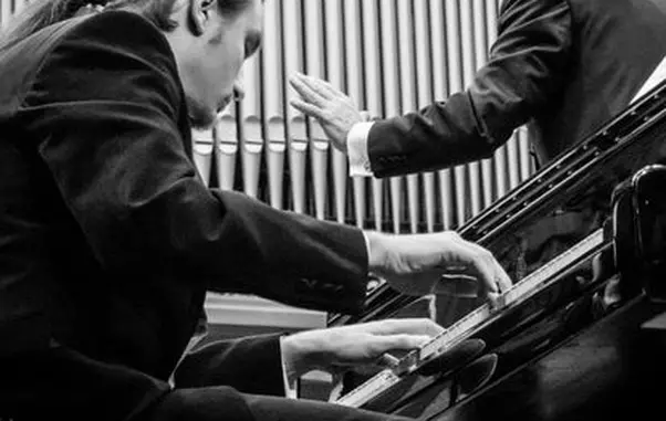 540098_639726579404283_2107554679_n