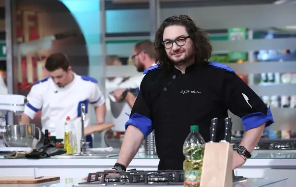 ce-ce-s-au-certat-florin-dumitrescu-si-catalin-scarlatescu-la-chefi-la-cutite-4-copy-1