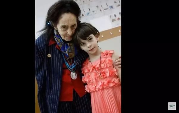 17-ani-de-cand-adriana-iliescu-devenea-cea-mai-batrana-mama-din-lume-cum-arata-astazi-eliza-fiica-ei