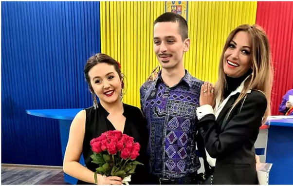 anca-turcasiu-fiul-si-nora-la-starea-civila