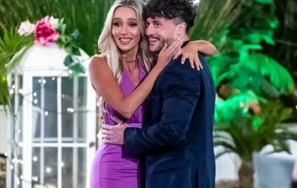 anne-si-adrian-1