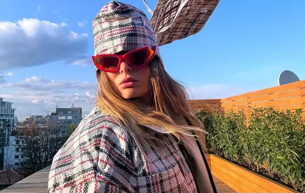 delia-geaca-de-rafie