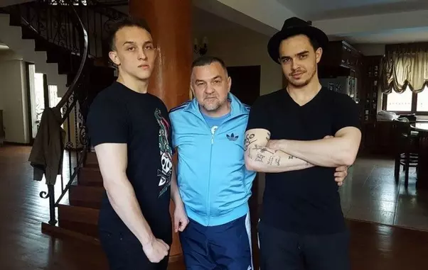 4a26dd72-33cf-482a-a1e5-2444c153d521