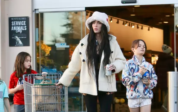 EXCLUSIVE: Megan Fox Steps Out to Shop for Groceries on New Years Day.