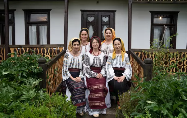Cine-sunt-Surorile-Osoianu-
