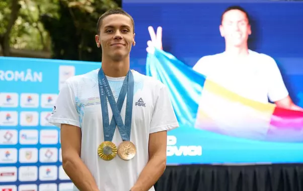 6dbb2610-794f-45f6-aeac-325fd792f3c3