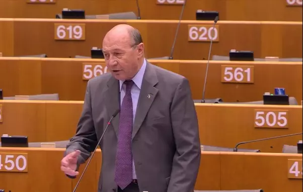 traian băsescu2