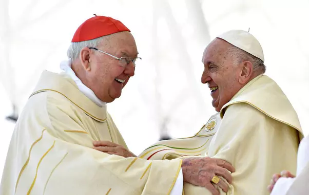 Kevin Farrell Papa Francisc