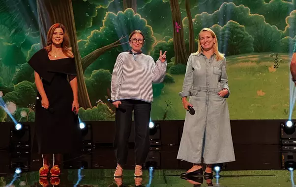 Amalia Enache Andreea Esca animatie