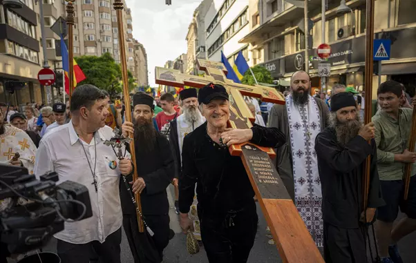 BUCURESTI – MARS RELIGIOS – FRATIA ORTODOXA