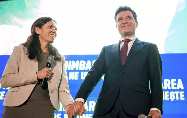 BUCURESTI – PIATA VICTORIEI – MITING ELECTORAL – NICUSOR DAN