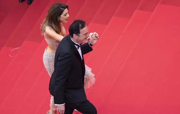 B – Montée des marches du film « Partir un jour » pour la cérémonie douverture du 78ème Festival International du Film de Cannes