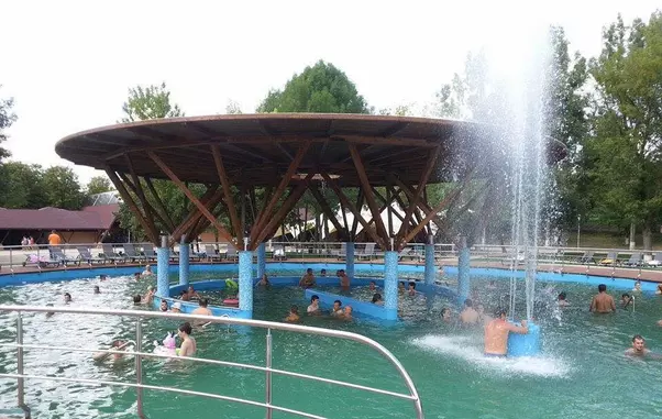 Bochis Băi statiune2