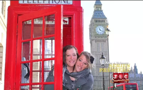 Conjoined twins Abby and Brittany Hensel premiere their own reality show.