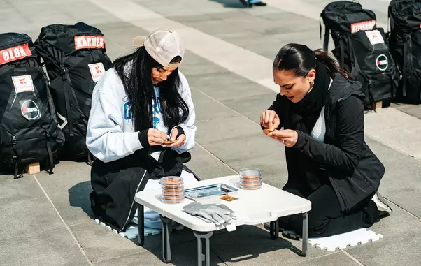 Asia Express 11 noiembrie2