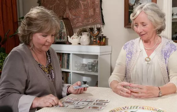 You Will Meet A Tall Dark Stranger – filmstill