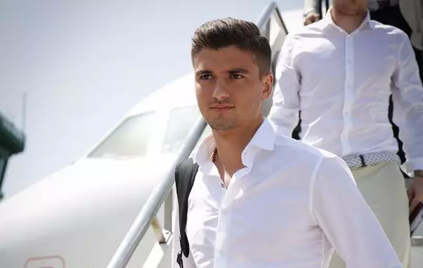 62120110_2322357347980132_2457622944386383872_n