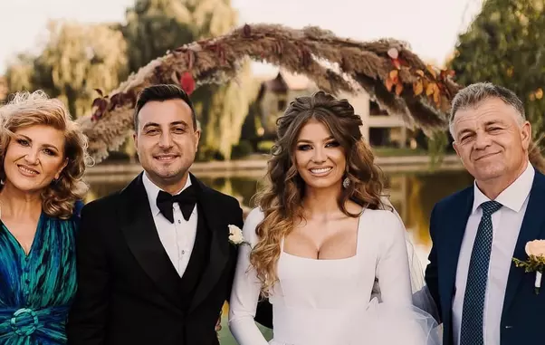 codruta-filip-si-valentin-sanfira-au-divortat-4457