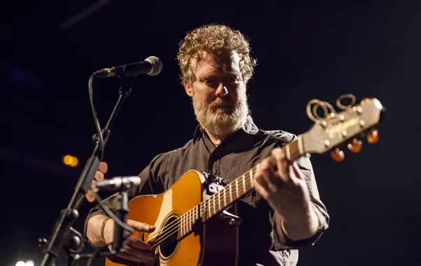 Glen Hansard Performs in Concert in Barcelona