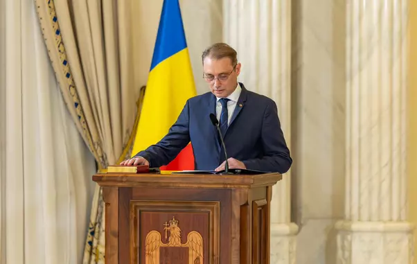 Luca Niculescu la investire