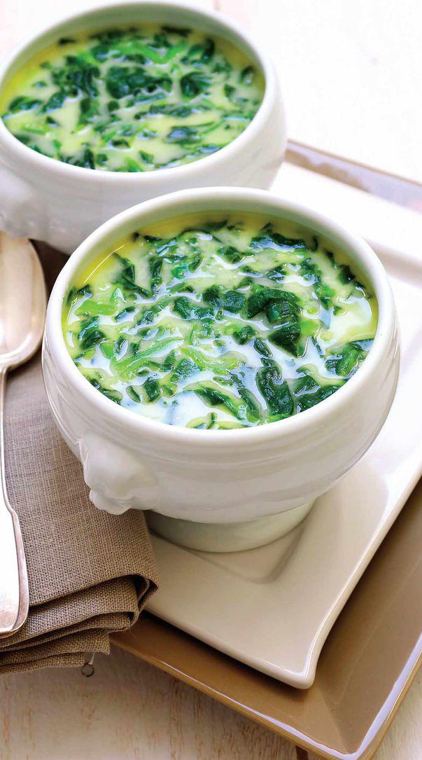 Supă De Spanac Cu Lapte Pur și Simplu O Supă Delicioasă