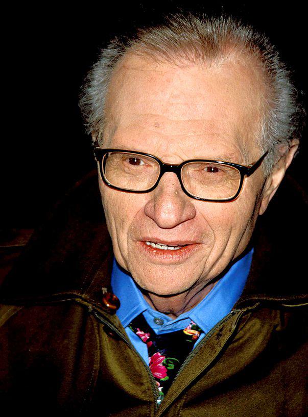Prima imagine cu Larry King după ce a suferit un atac de acord