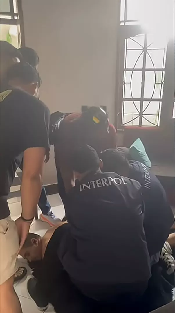 Imagini cu momentul în care Cosmin Zuleam, ucigașul afaceristului Adrian Kreiner, a fost prins în Bali (3)