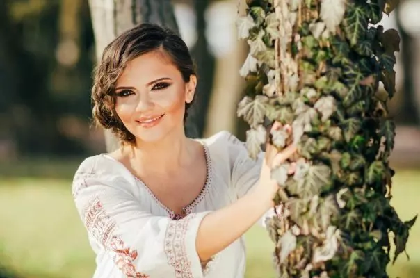 s604x0_s604x0_madalin_ionescu_si_cristina_siscanu_isi_vor_reinnoi_juramintele_2