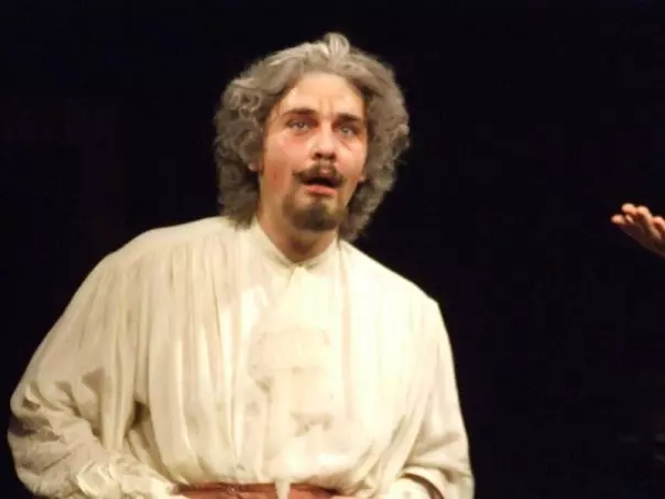 1916429_103299566355433_4816501_n