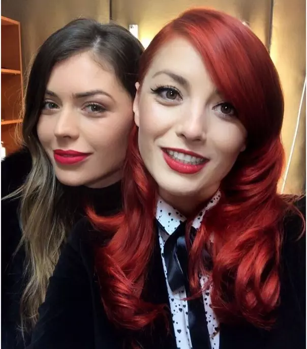 Elena Gheorghe și sora ei, Ana